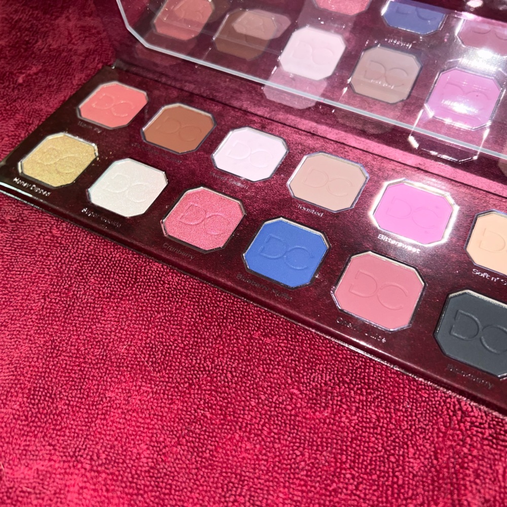 Dominique cosmetics eye shadow